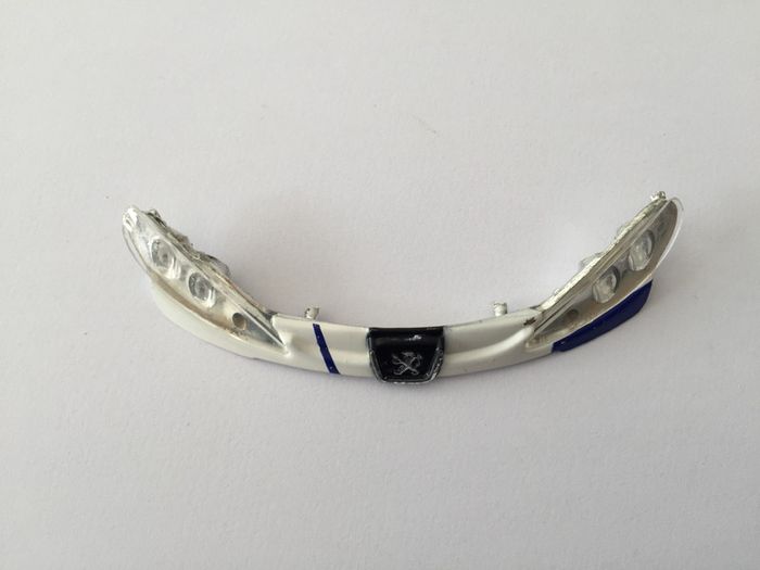 Feux avant pièce détachée miniature Solido Peugeot 206 wrc 1/18 diorama