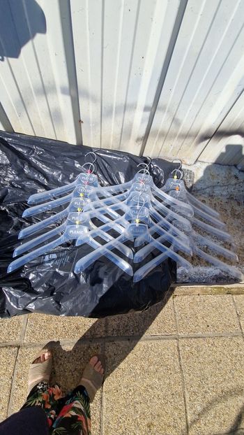 Lot 15 cintre transparente