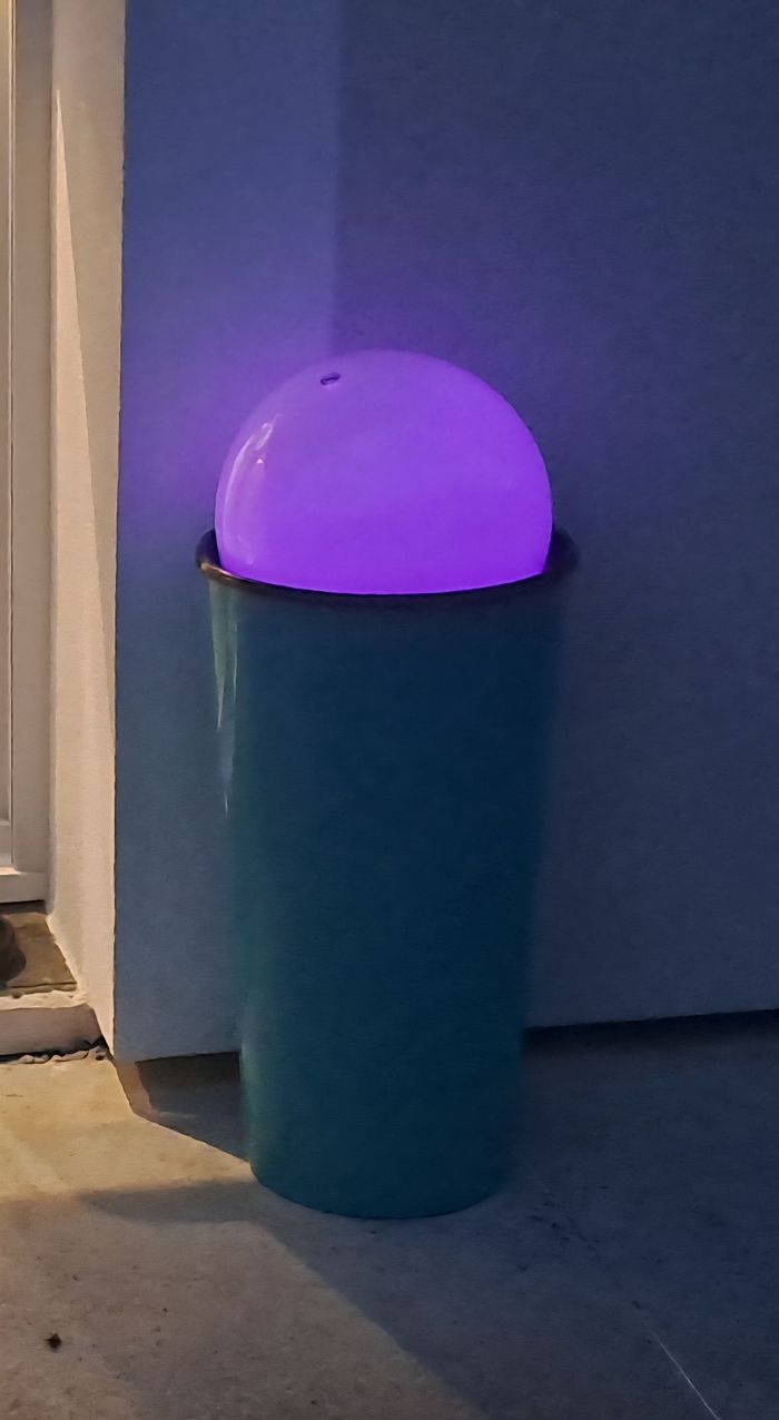 Globe lampe solaire LED lumineux multicolore 30cm