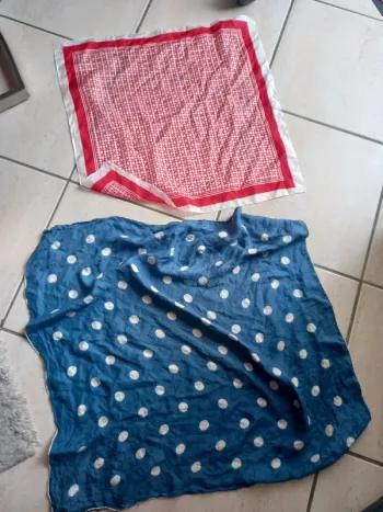 Foulards en cadeau 📦