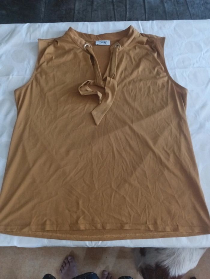 Tee shirt blouse femme sans manche Mademoiselle Frenchy taille XL rétro vintage col en V