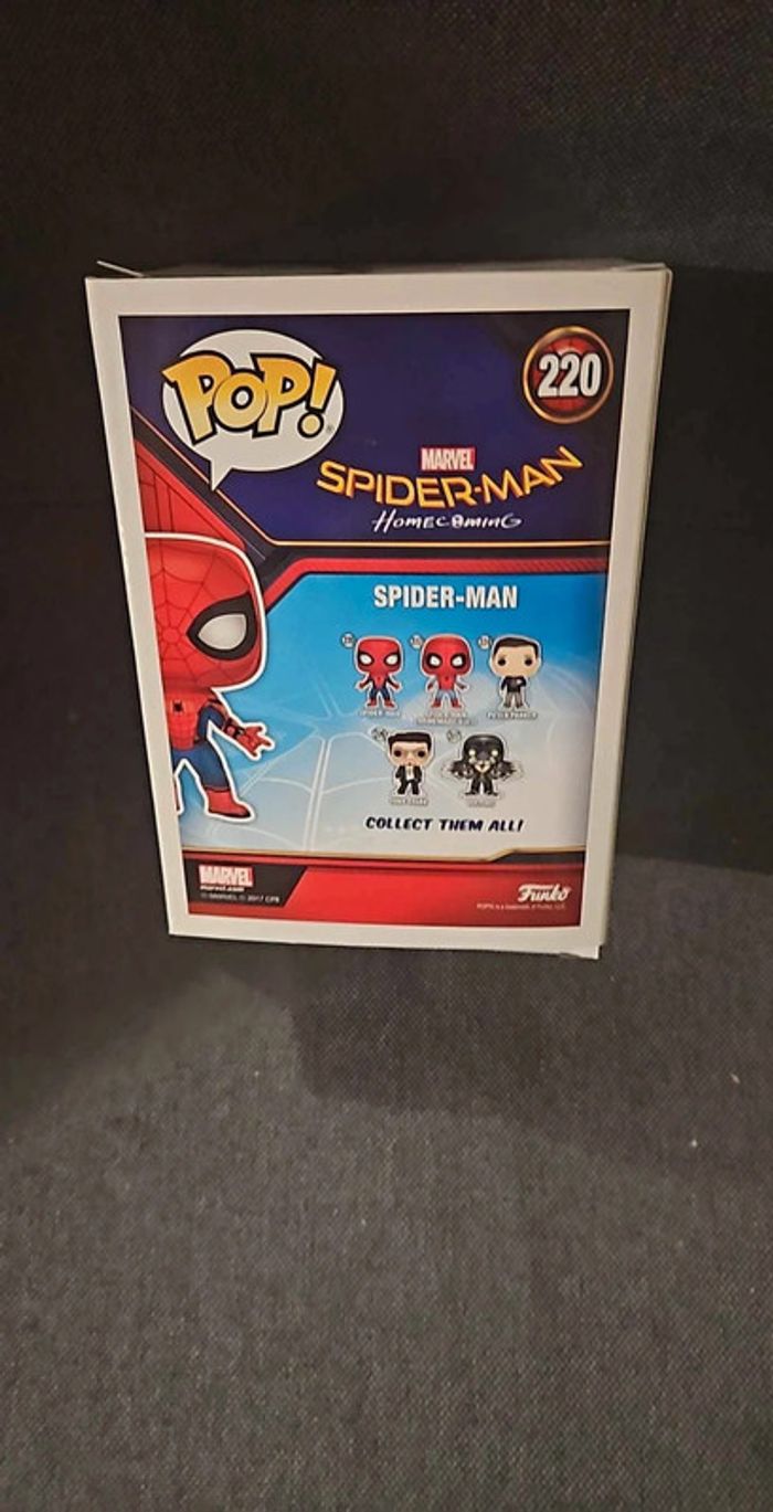Funko pop 220 spider man - photo numéro 3