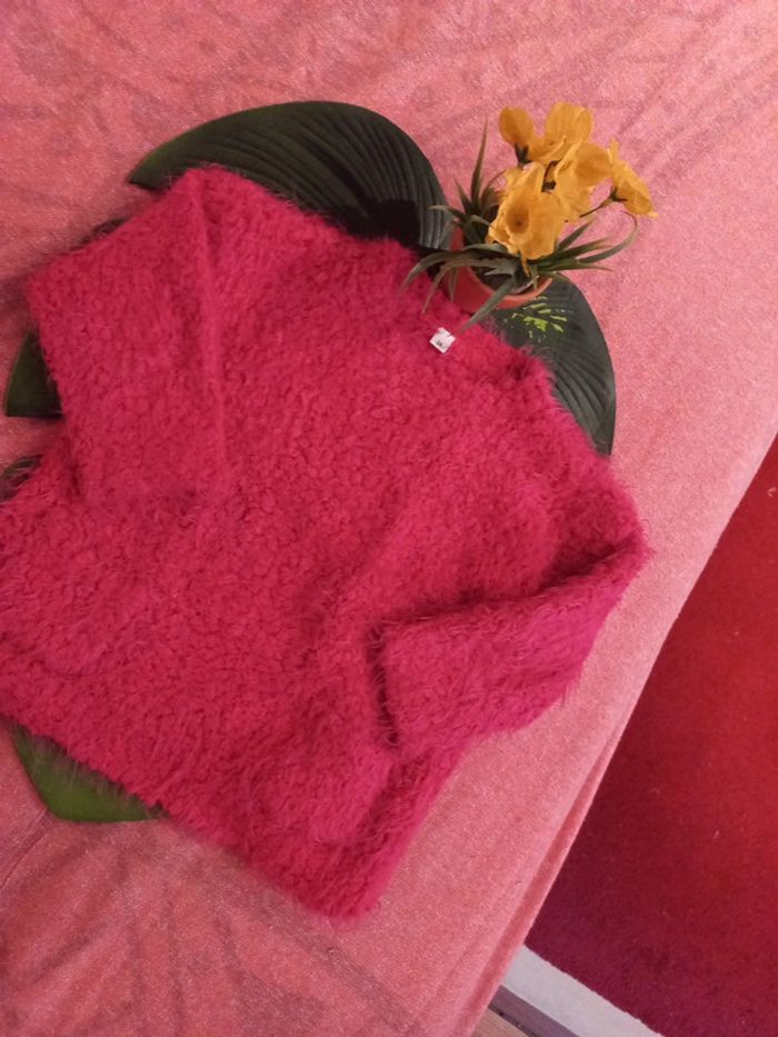 Beau pull rose fushia a poils - photo numéro 2