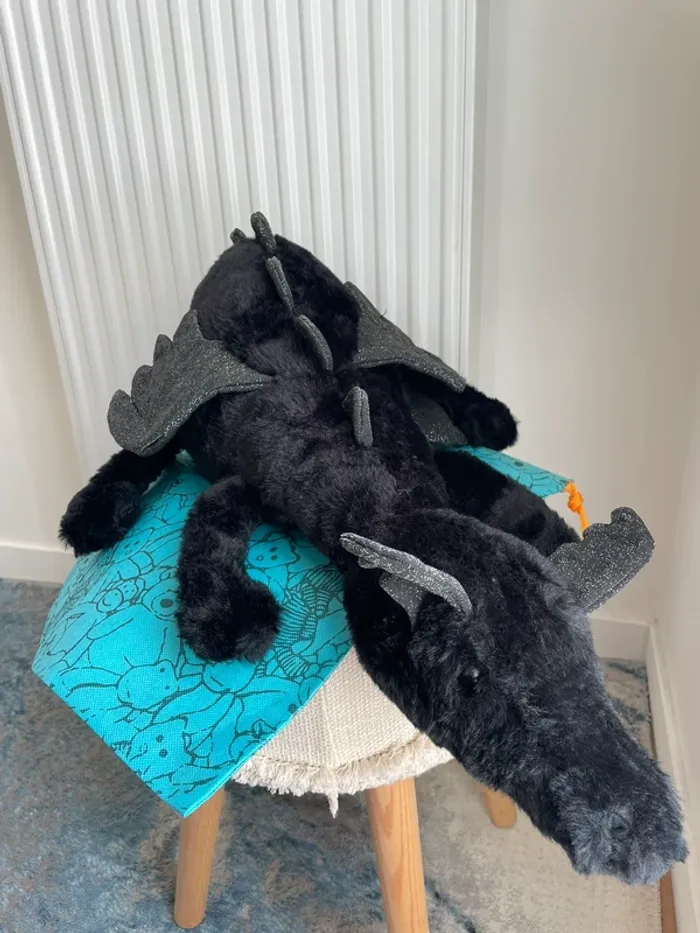 Peluche Jellycat Onyx Dragon HUGE 🐉🖤 - photo numéro 17