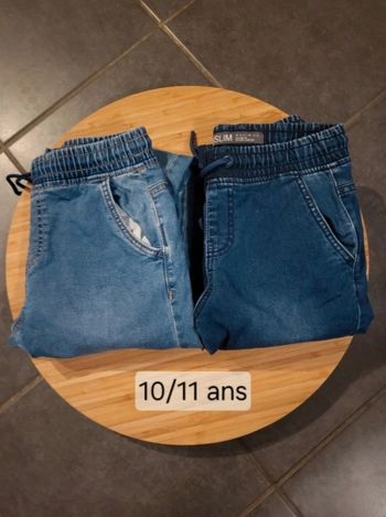 2 pantalons jogger taille 10/11ans
