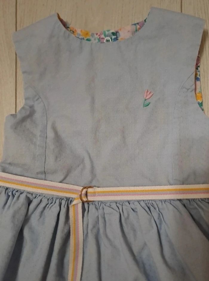 Superbe robe reversible 4A - photo numéro 6