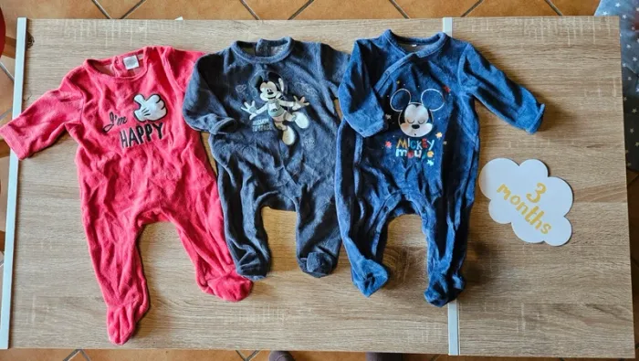 Lot pyjamas Disney 3 mois