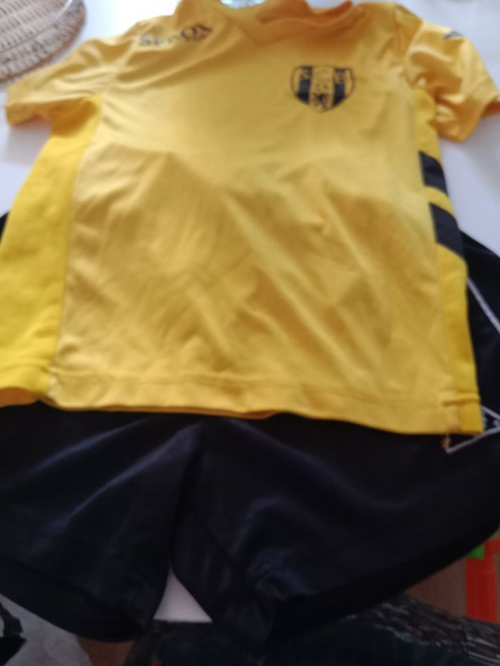 Tenues de foot - photo numéro 5