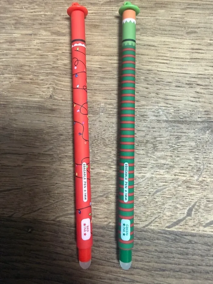 Lot de 2 stylos effaçables – Noël Père Noël & lutin - photo numéro 2