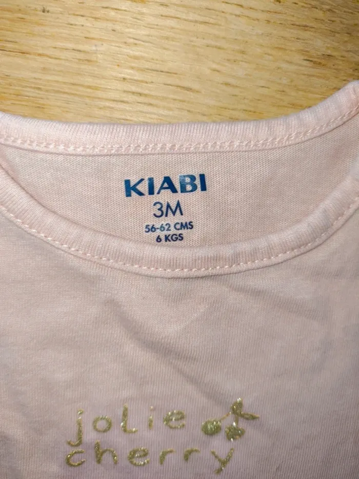 T-shirt manches longues rose Kiabi 3 mois excellent état - photo numéro 4