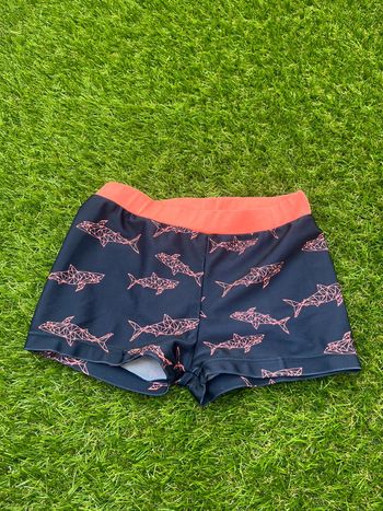 Très beau maillot de bain taille 8 ans