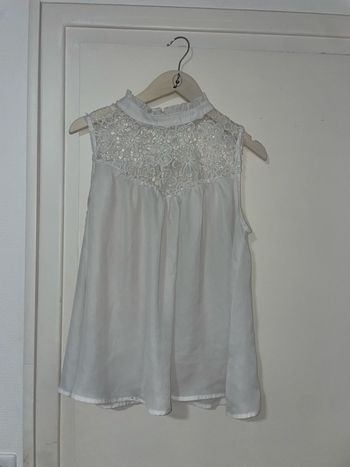 Haut blanc à dentelle taille S