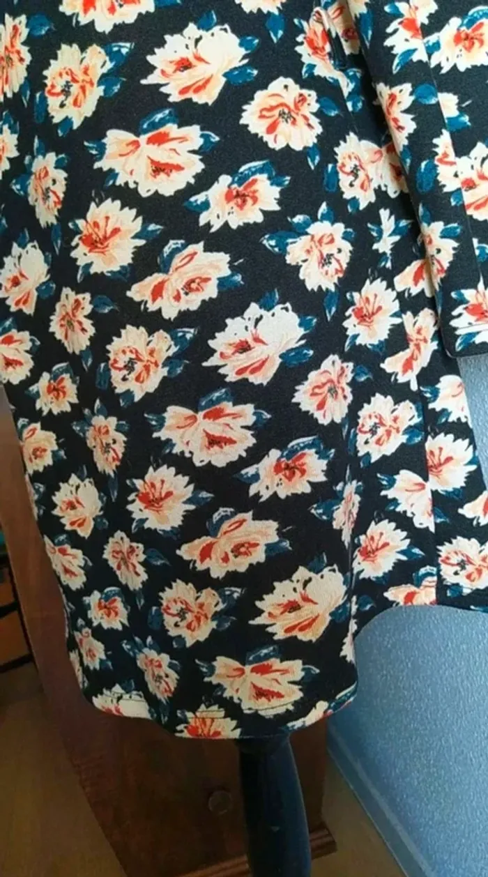 Robe fleurie S/M - photo numéro 8