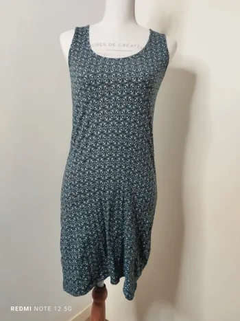 Petite robe taille M