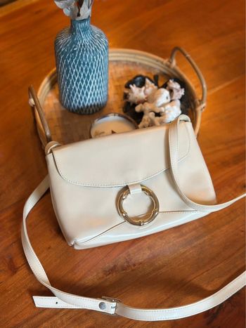 Sac bandoulière en cuir blanc crème cercle argenté – Vintage Made in France