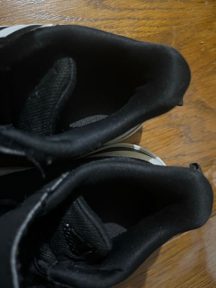 Chaussure garçon taille 20 Adidas - photo numéro 1