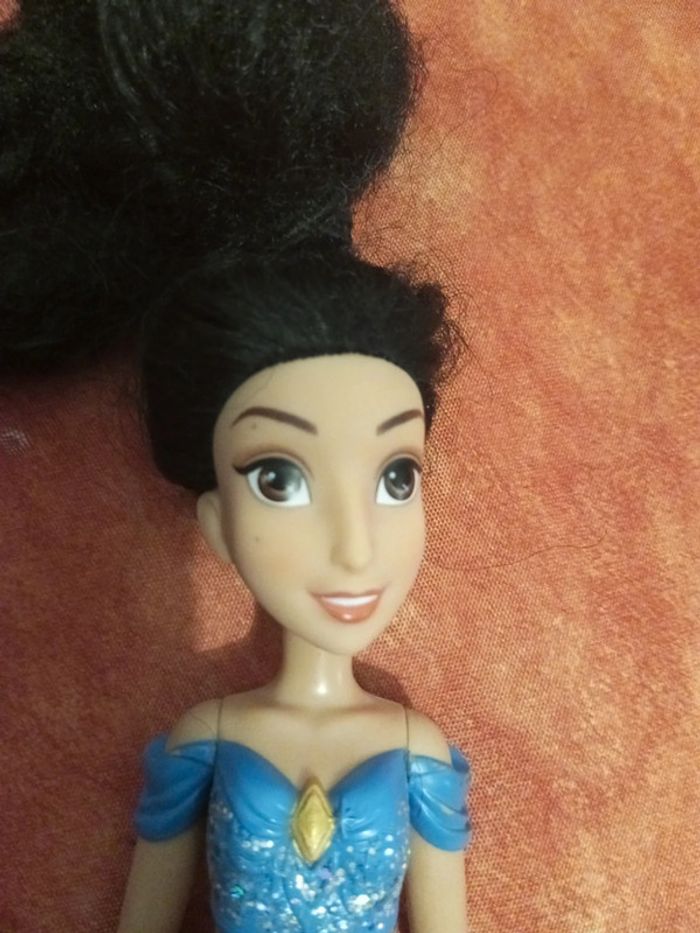 Lot de 2 poupées Hasbro, Jasmine et Cendrillon - photo numéro 9