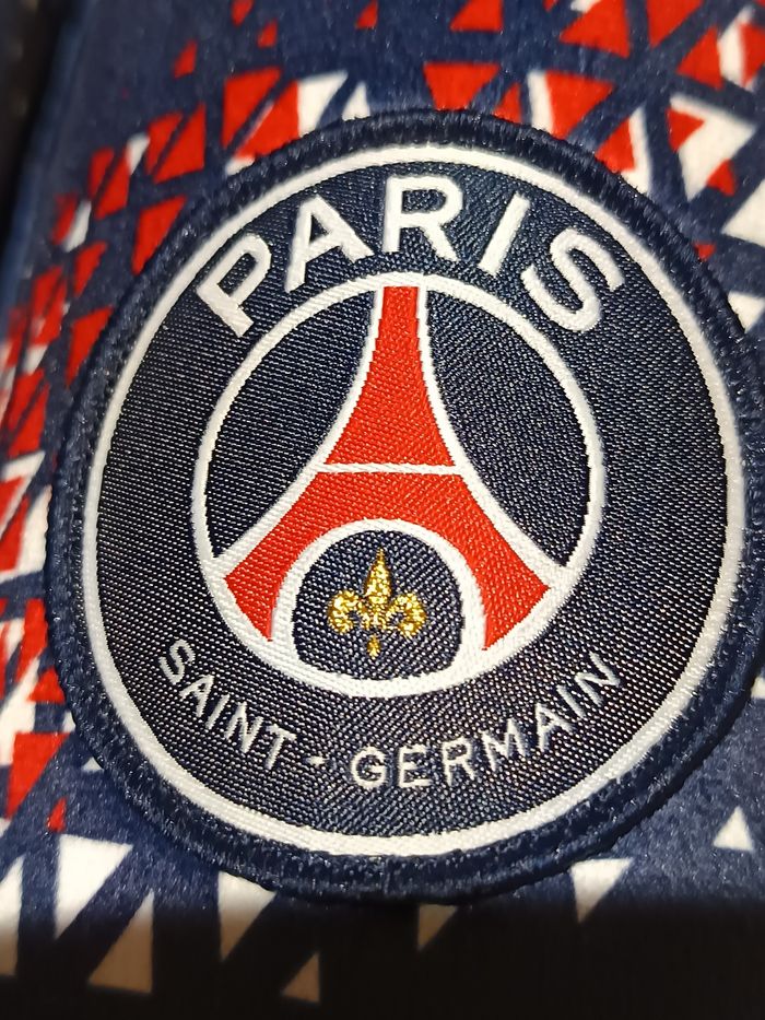 Pantoufles  Mixte PSG 🩷 - photo numéro 2