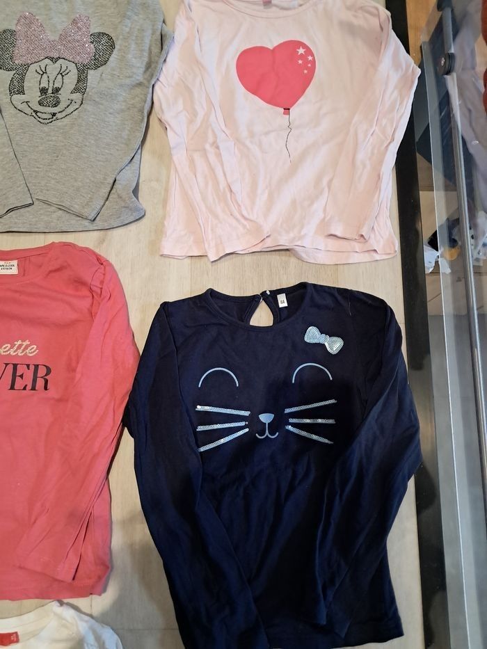 Lot de t shirts manches longues 6ans - photo numéro 8