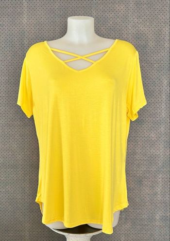 T-shirt à manches courtes col en V 