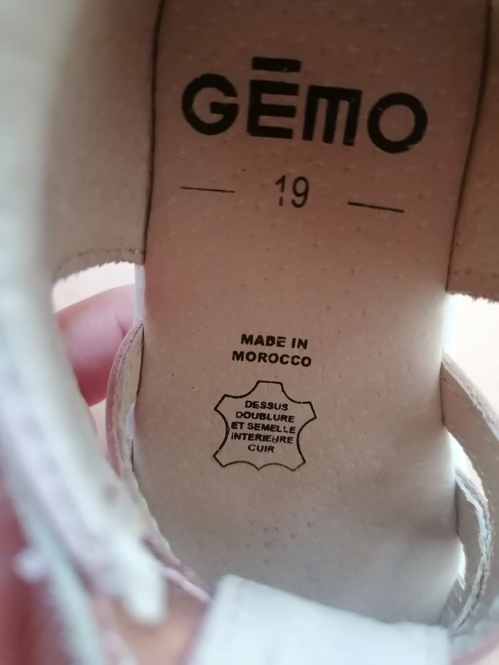 Chaussure bébé taille 19 - photo numéro 2