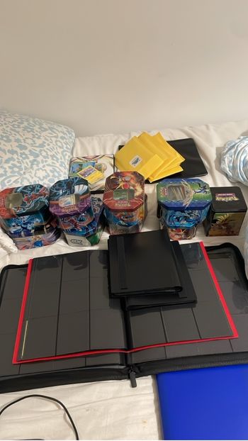 Lot Pokémon – 10 cartes dont 1 Ultra Rare + 2 Holo/Reverse