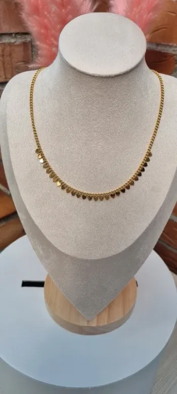 Collier doré avec franges pampilles cœurs