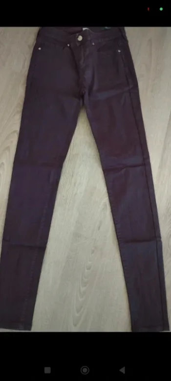 Jean skinny enduit bordeaux Mango S