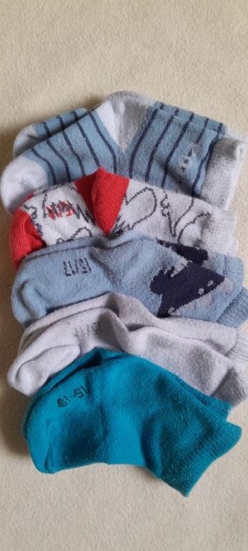 Lot 5 paires chaussettes hautes P.15-17