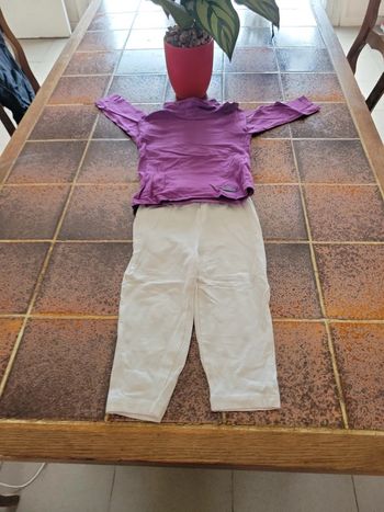 Lot legging et tee shirt manches longues