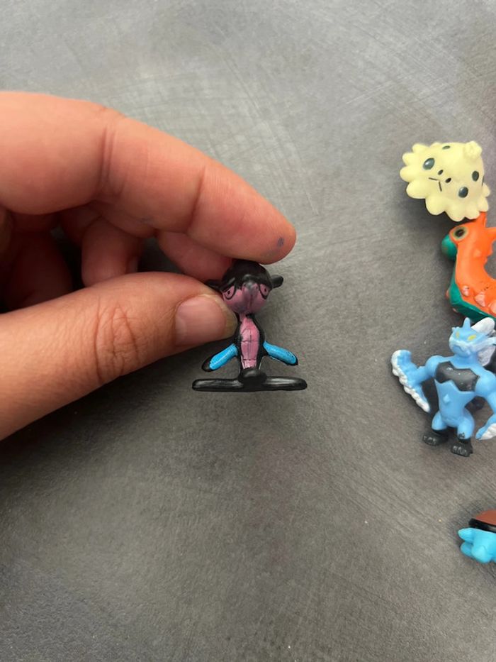 Lot petites figurines - photo numéro 2