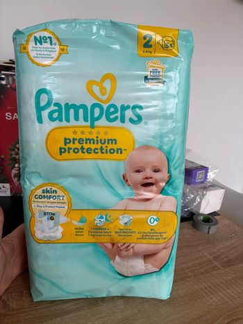 Couche Pampers taille 2 neuve