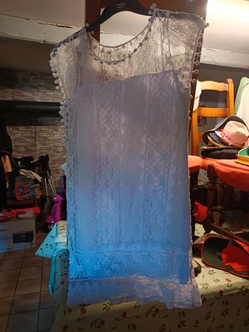 Robe tunique blanche a dentelle taille m