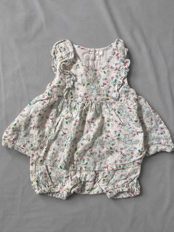 conbishort bébé à fleurs