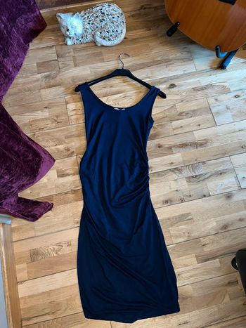 Belle robe de grossesse envie de fraise bleu marine très bon état xs