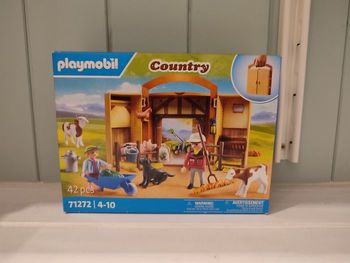 Playmobil Country 71272 - La valisette transportable : L'étable Country
