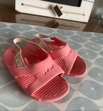 Chausson de plage ou de piscine  taille 19/20