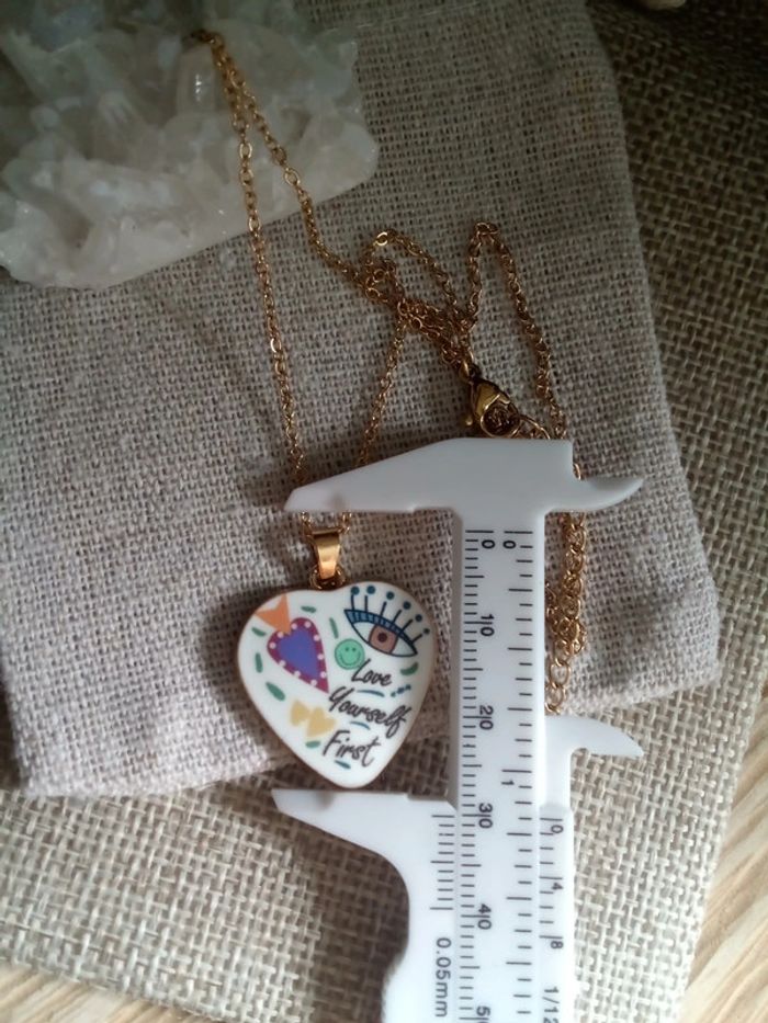 Collier cœur aime toi d'abord 🩷. - photo numéro 3