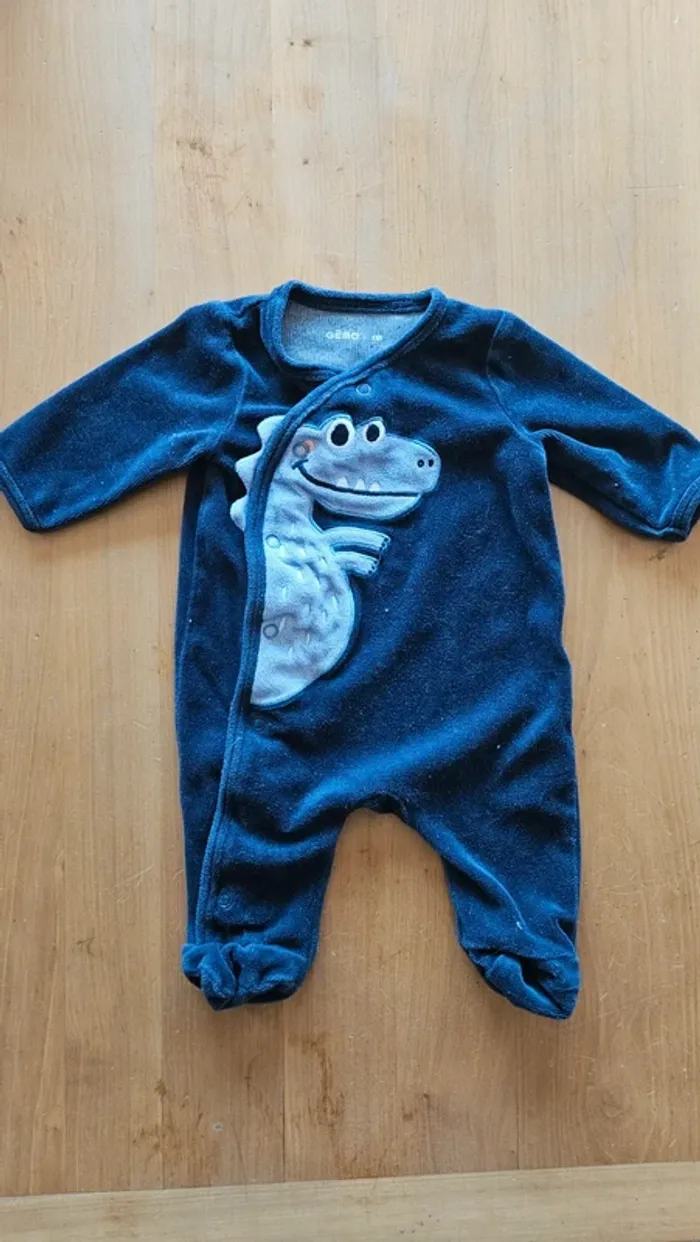 Pyjama gemo 1 mois