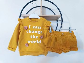 18 mois robe ensemble sweat et short côtelé ( diverses enseignes)