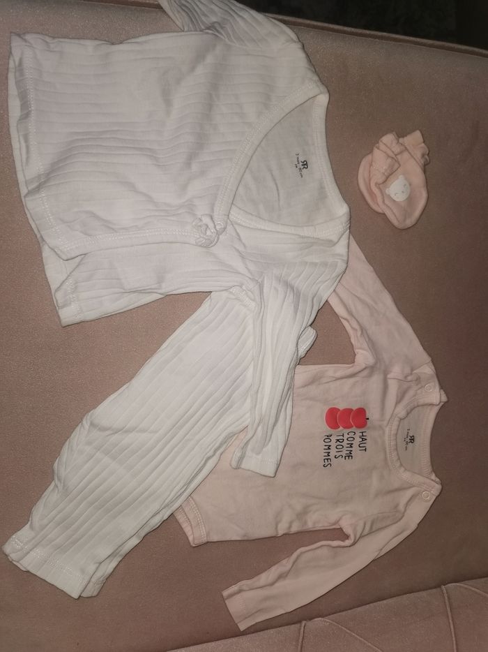 Lots de pyjama et ensemble - photo numéro 3