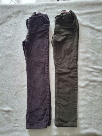 Lot jean velours 7/8 ans 