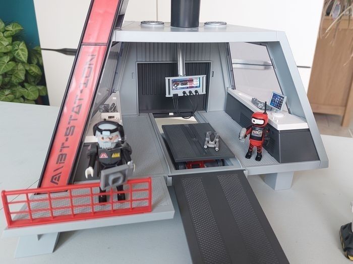 Playmobil future planet