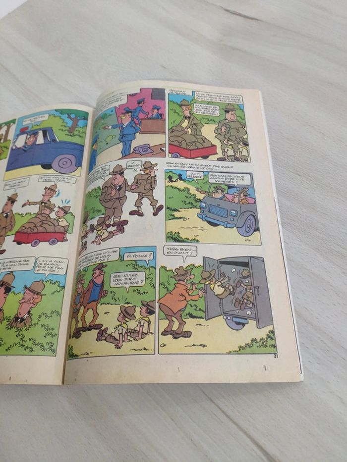 Magazine mensuel en couleurs Laurel et Hardy 32 vintage 1982 - photo numéro 5