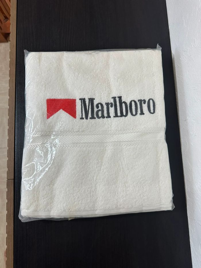 Serviette Marlboro - photo numéro 10