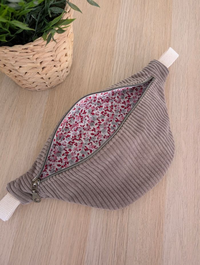 Sac banane enfant  velours côtelé marron