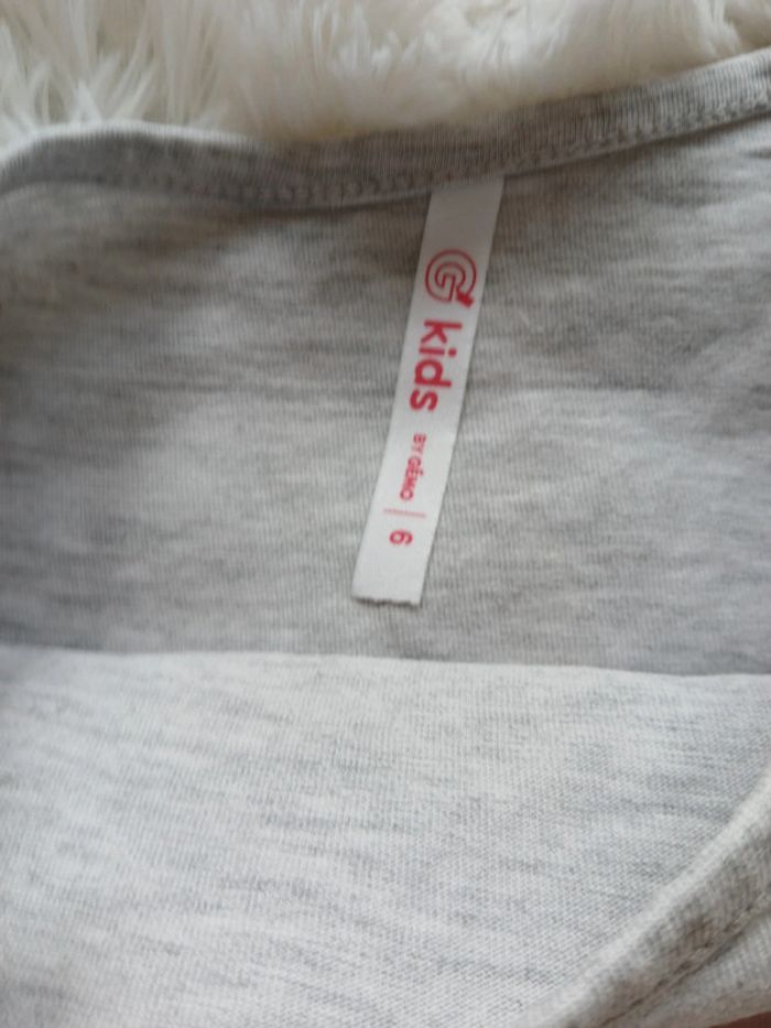 Tee-shirt gris 6 ans gémo - photo numéro 2