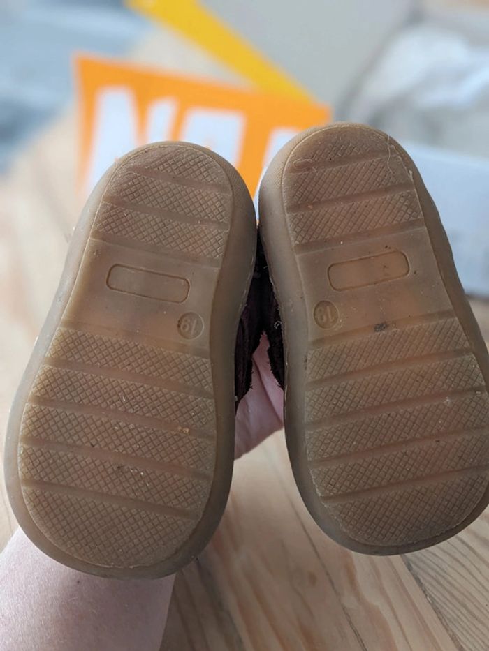 Basket Na! Taille 19 bon état - photo numéro 4