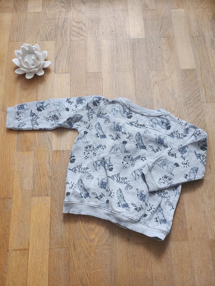 Pull gris - photo numéro 4