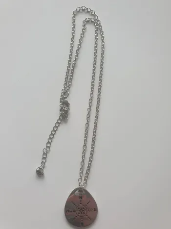 Collier fantaisie points cardinaux